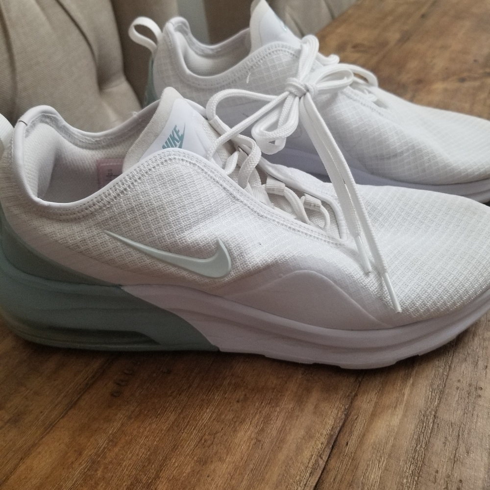 Nike Air Max 2